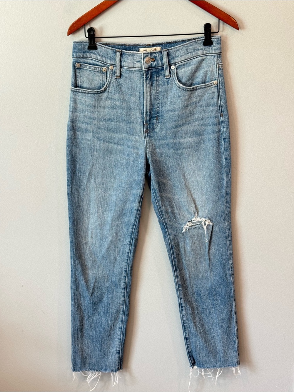 Madewell Light Blue Cropped Straight-Leg Jeans with Distressed Knee Sz 28